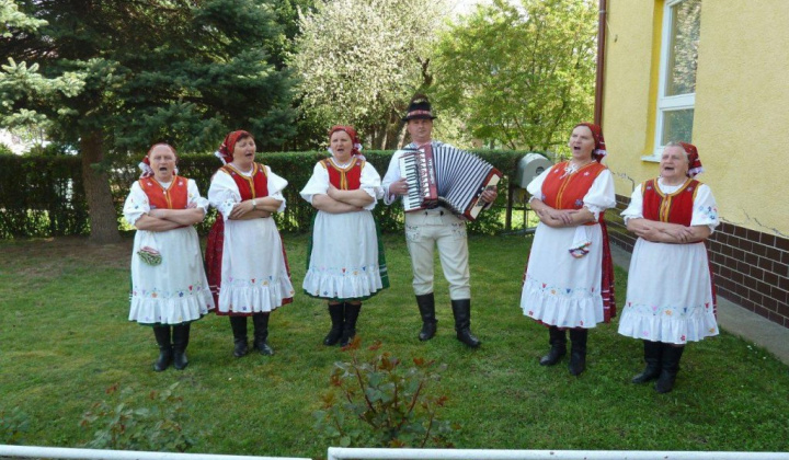 5. fotografia fotogalérie Švajčiarske projekty / Slávnostné zahájenie stavby - foto